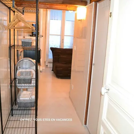 Petit Studio Dans Immeuble De Caractere *